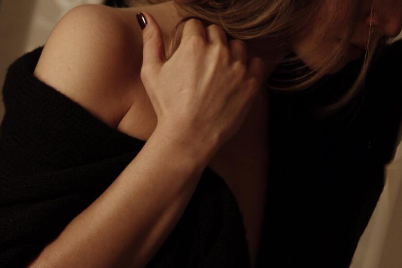 手臂上有小红点是艾滋病吗 艾滋病到底有哪些症状？