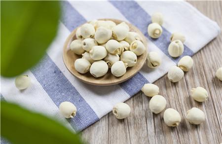宝宝秋季腹泻可以吃莲子吗