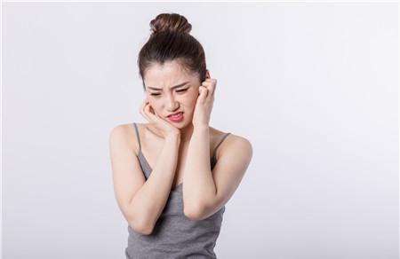 月经期间牙疼可以吃消炎药吗 经期可以吃药吗？