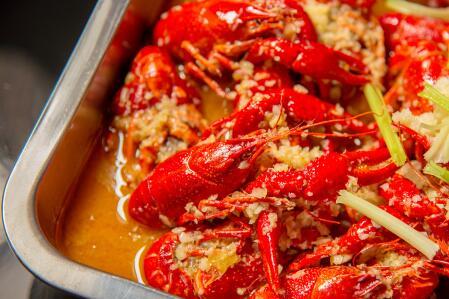 孕妇吃小龙虾可以放啤酒吗