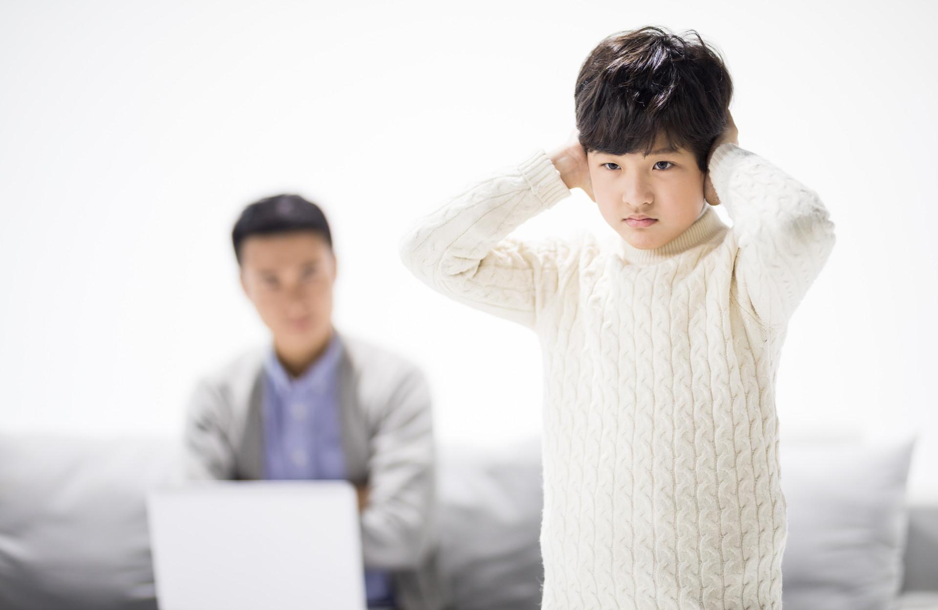 父母犯错怎么给孩子道歉