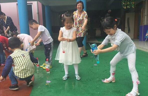 小班科学夏天的雨教案