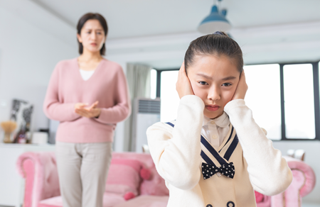 父母无论如何都不能迁怒孩子吗