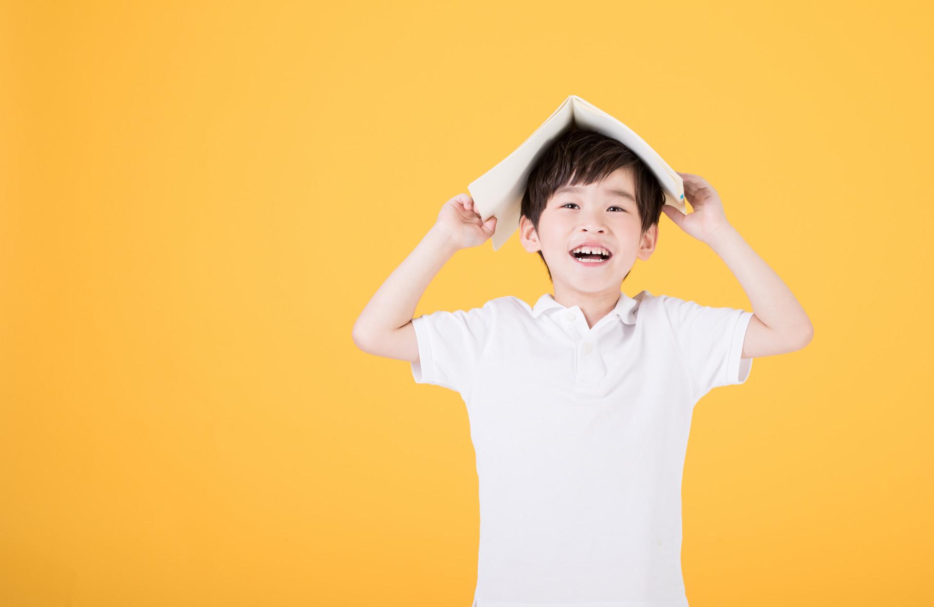 家有儿子需要穷养吗