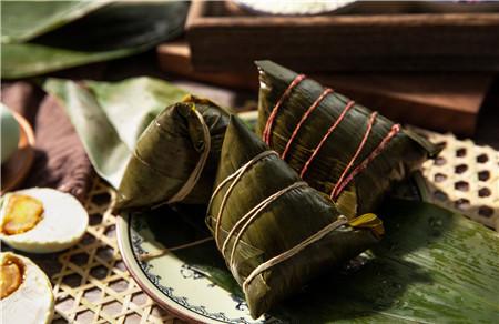 肉粽可以和甜粽一起煮吗 一起煮会串味吗？