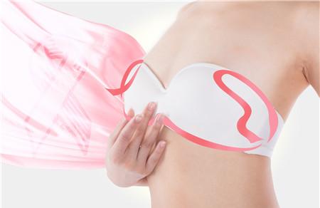 为什么经期女生的胸会变大 经期胸变大是正常的吗？
