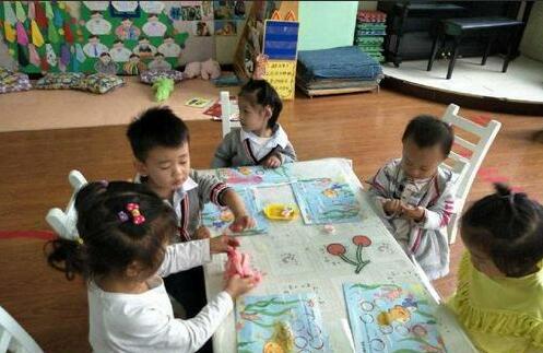 幼儿园快乐的泡泡教案