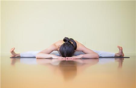 为什么经期不能做瑜伽 经期做瑜伽有什么危害吗？