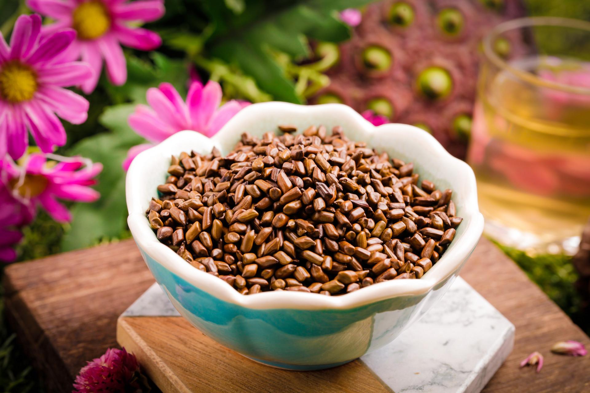 決明子和梔子花一起泡水喝的功效