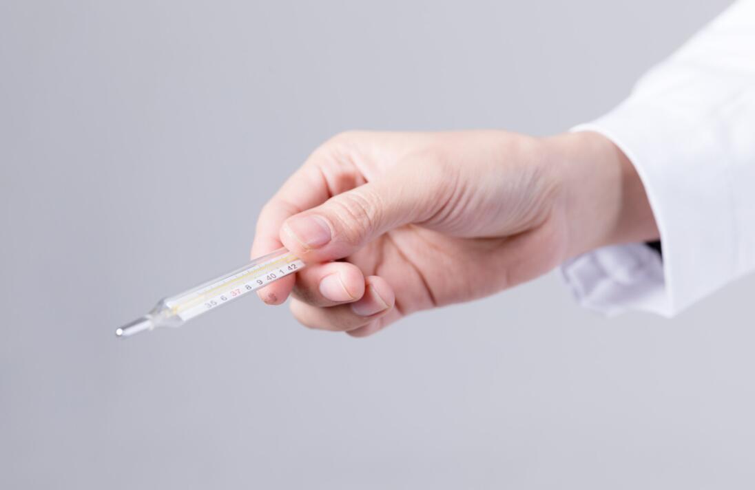 婴儿流脑疫苗后发烧怎么办