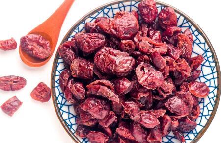 蔓越莓干可以泡水喝吗 蔓越莓干泡水喝有什么功效