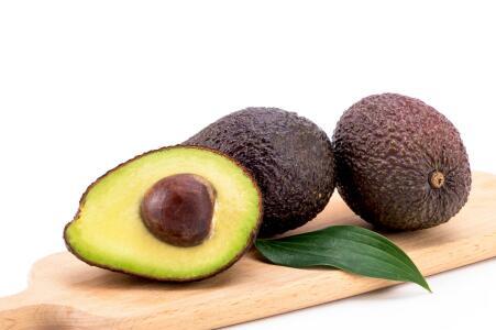 吃了牛油果后大便绿色怎么回事