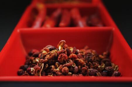 花椒泡酒治滑膜炎吗