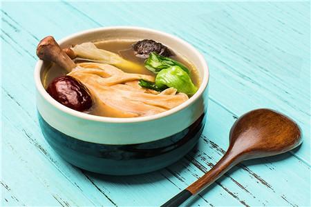 鸽子汤怎么炖治贫血