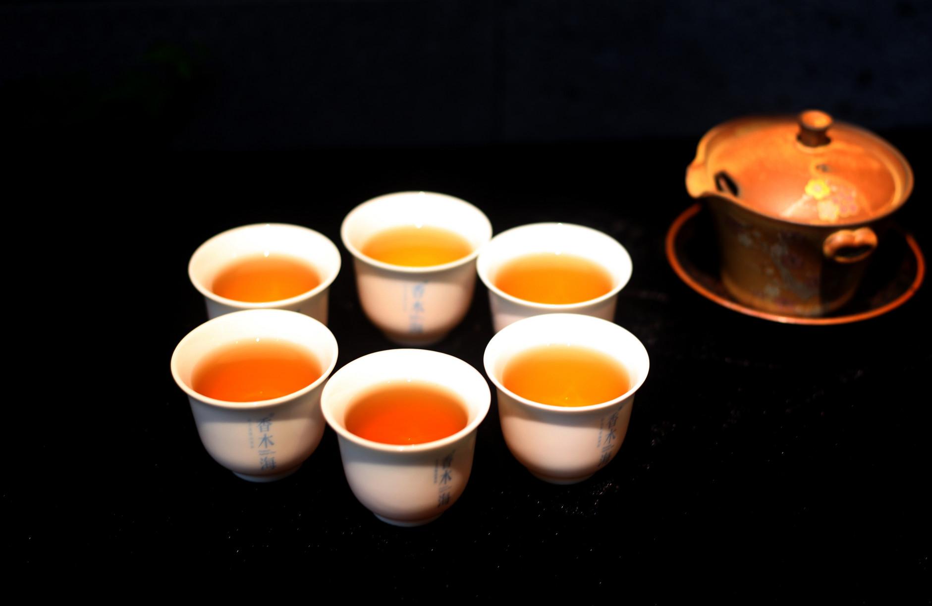 三伏天喝乌龙茶的好处