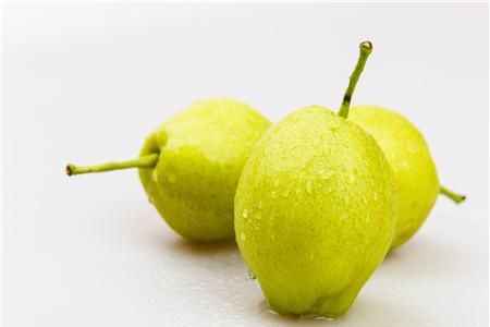 梨和罗汉果一起煮水喝的功效