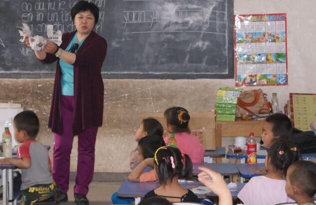 幼儿园大班语言快乐的小屋教案
