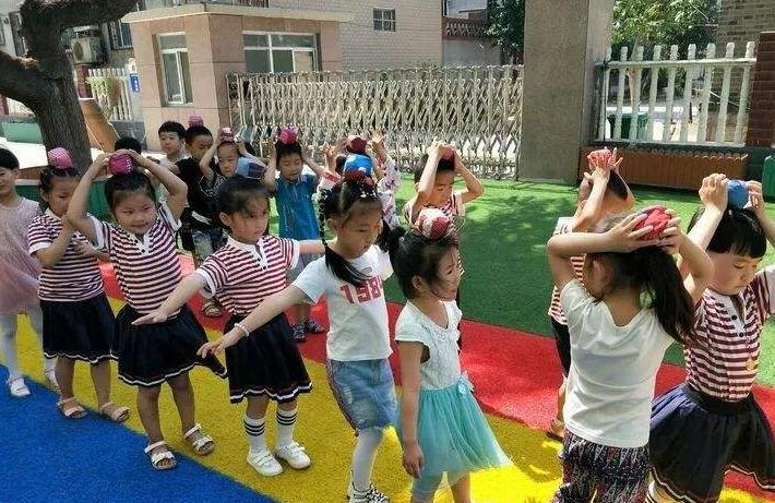 大班我和沙包一起玩教案