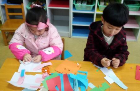 幼儿园小鱼捉迷藏教案
