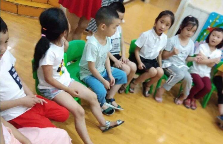 中班我长大了语言教案