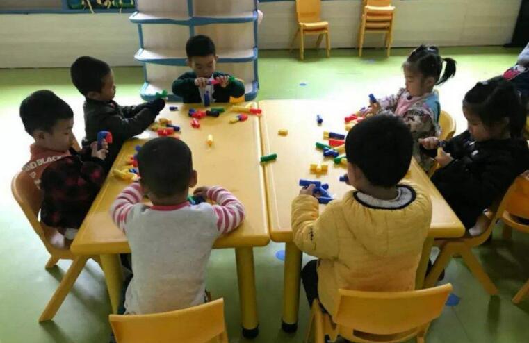 小班健康肚子为什么会疼教案