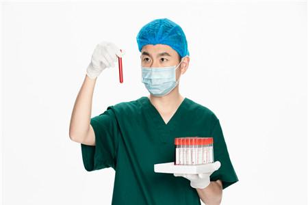 血精由红色变成红褐色是为什么