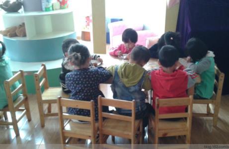 幼儿园中班毛线变魔术教案