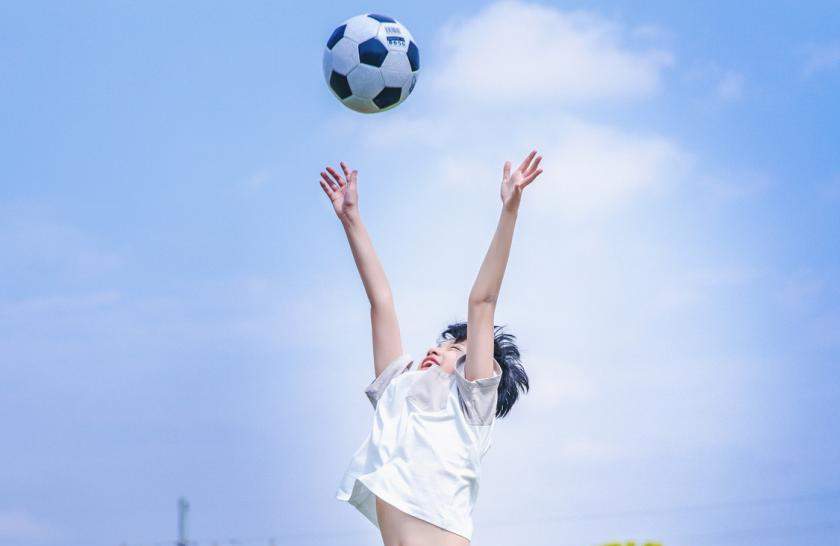 儿童学足球有什么好处 儿童学踢足球好吗