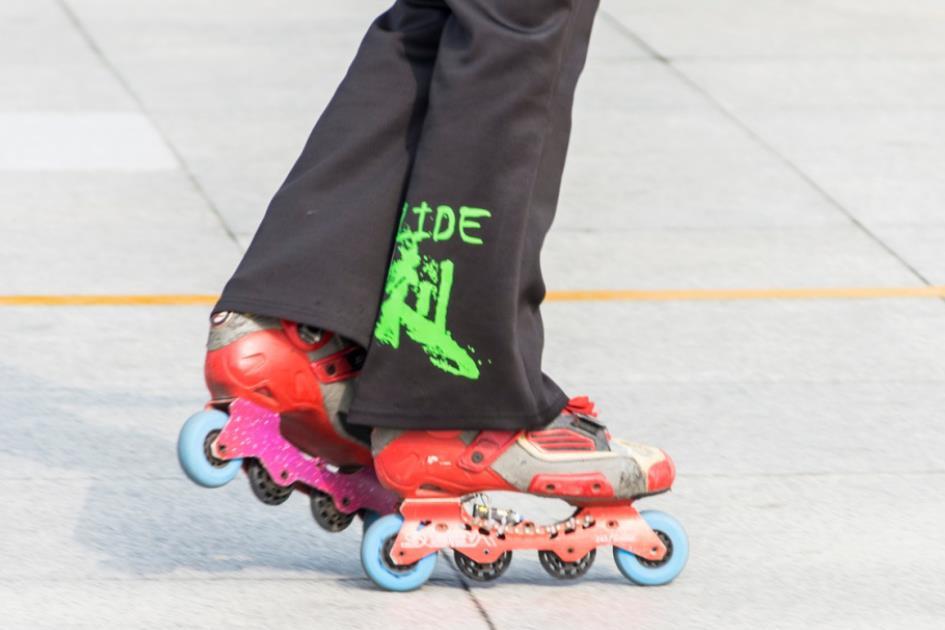 儿童学轮滑的利弊 轮滑有什么好处和坏处