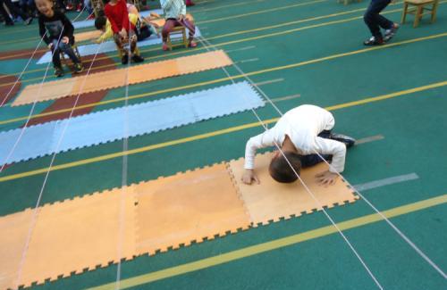 中班体育闯关小勇士教案