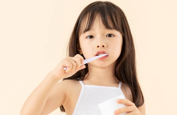 怎么教孩子学刷牙