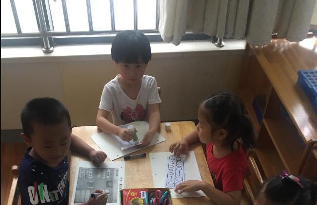 小班健康咚咚的假牙教案