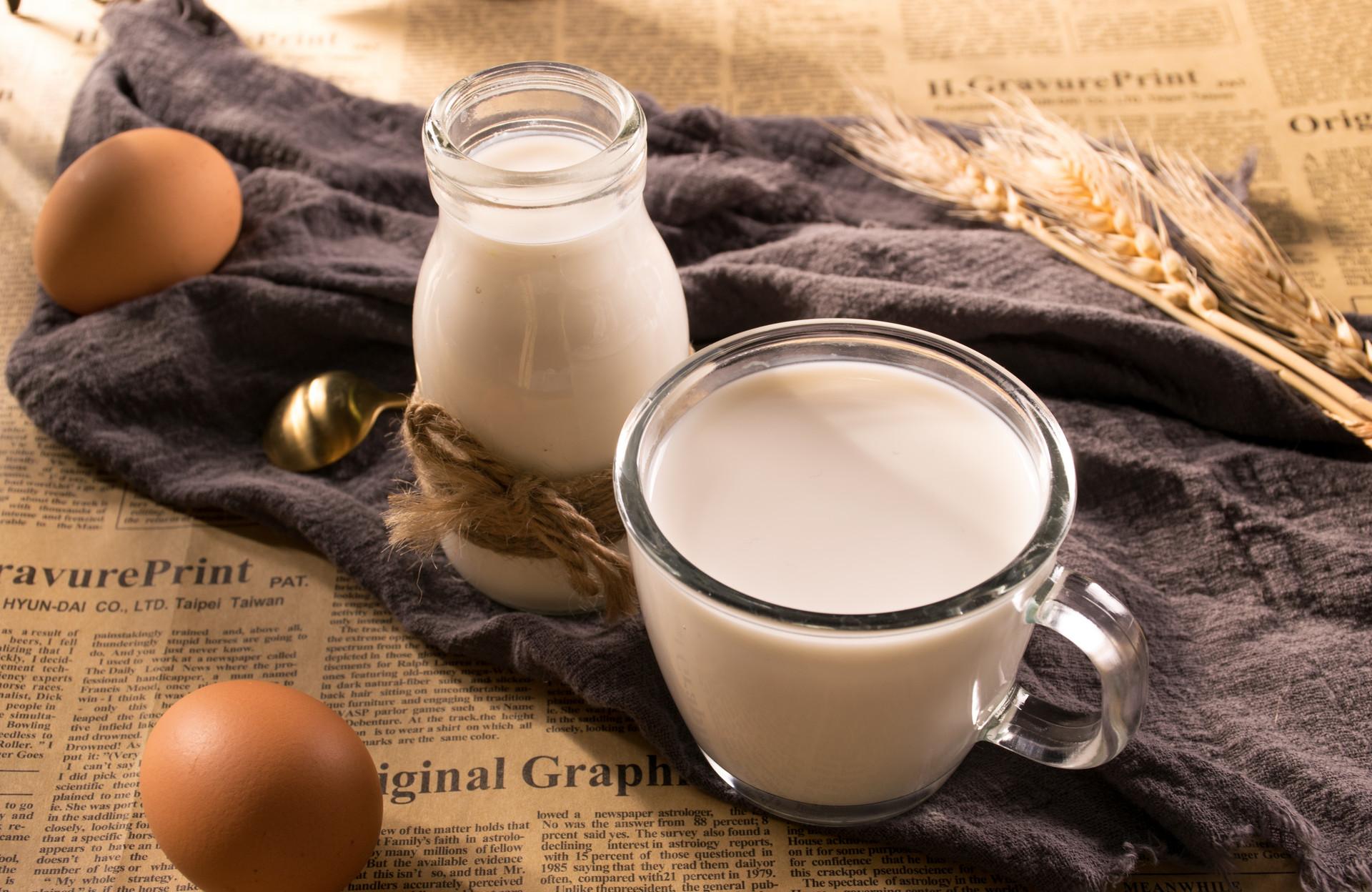 糖尿病喝牛奶好吗 适量补充有助于预防骨质疏松