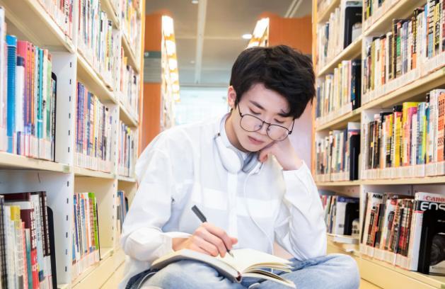 国家励志奖学金申请书2000字范文