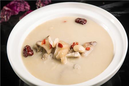 胡椒猪肚鸡上火还是降火