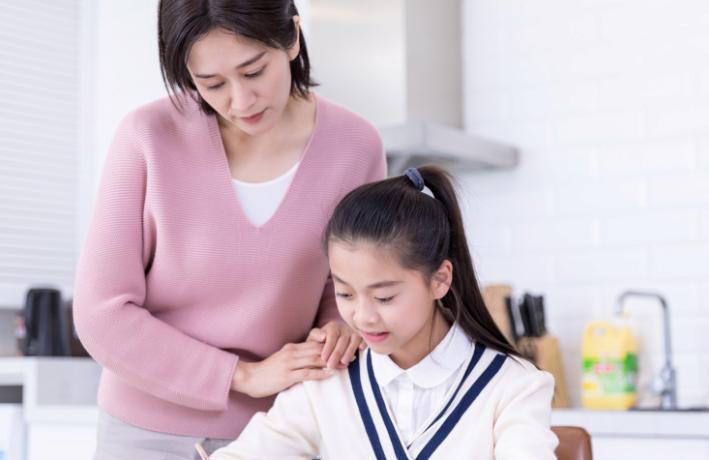 如何幫孩子做試卷分析 家長(zhǎng)怎樣給孩子寫試卷分析