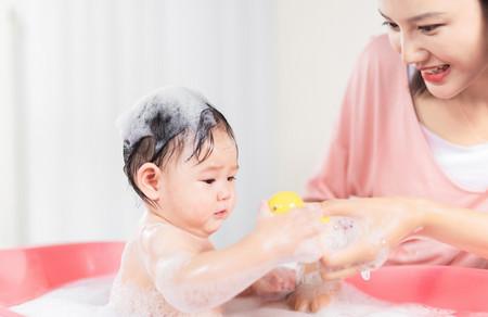 宝宝用什么洗发水好 如何购买宝宝洗发水