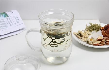 清肝毒用什么泡水喝最好 盘点几道清肝毒的茶