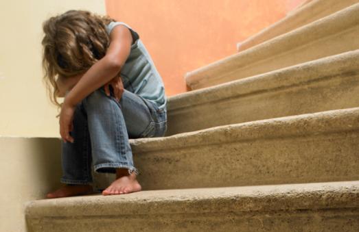 青少年儿童抑郁症的表现症状 青少年抑郁症的表现有哪些