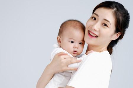 婴儿视力发育对照表