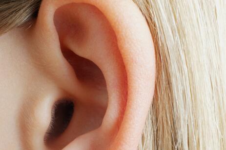 孕妇吃柚子容易让小孩得油耳吗