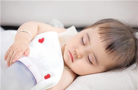 影响宝宝睡眠的四大因素