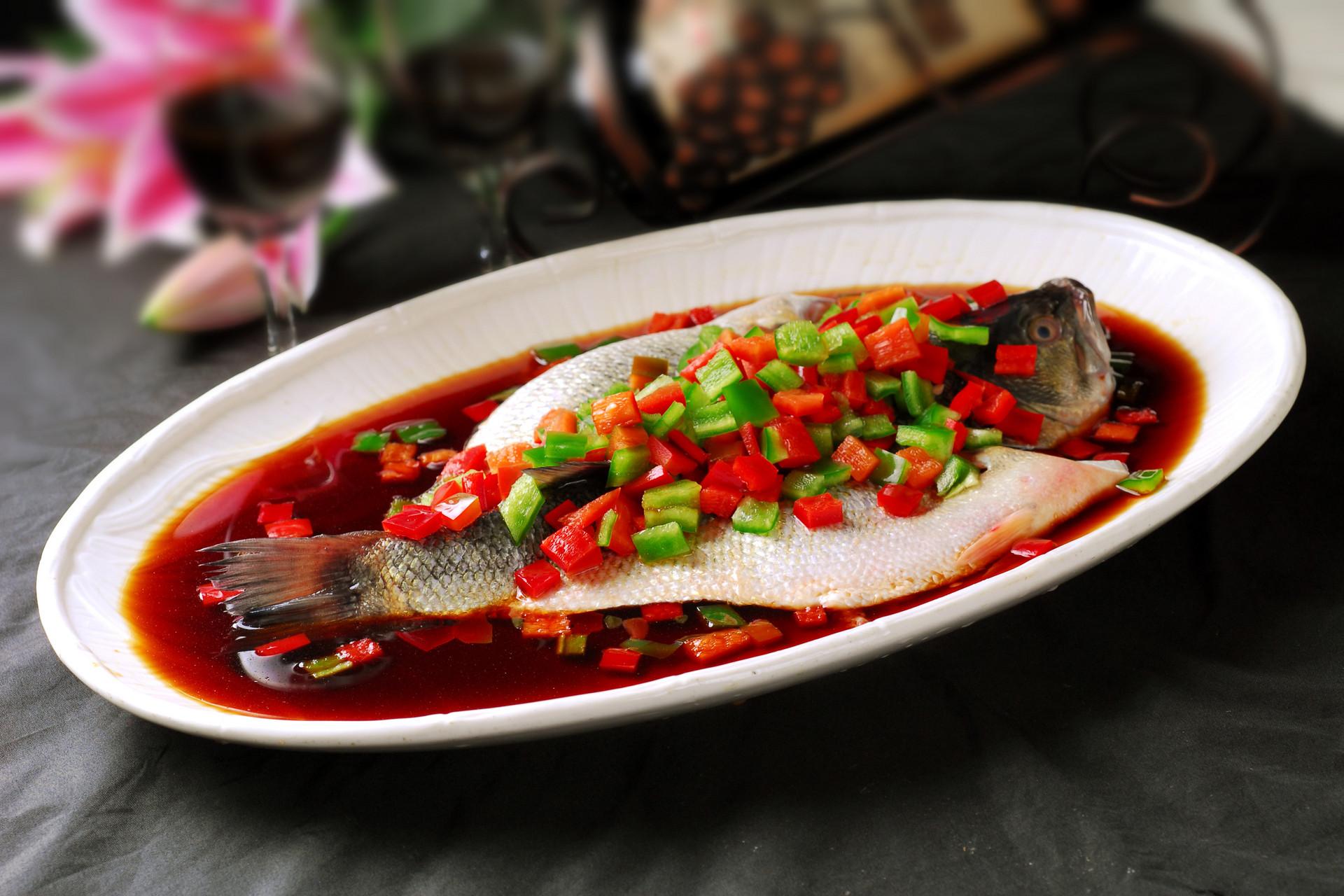 鲈鱼肉发黄是怎么回事