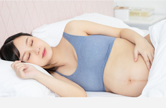 孕妇八个月怎么睡觉对宝宝比较好