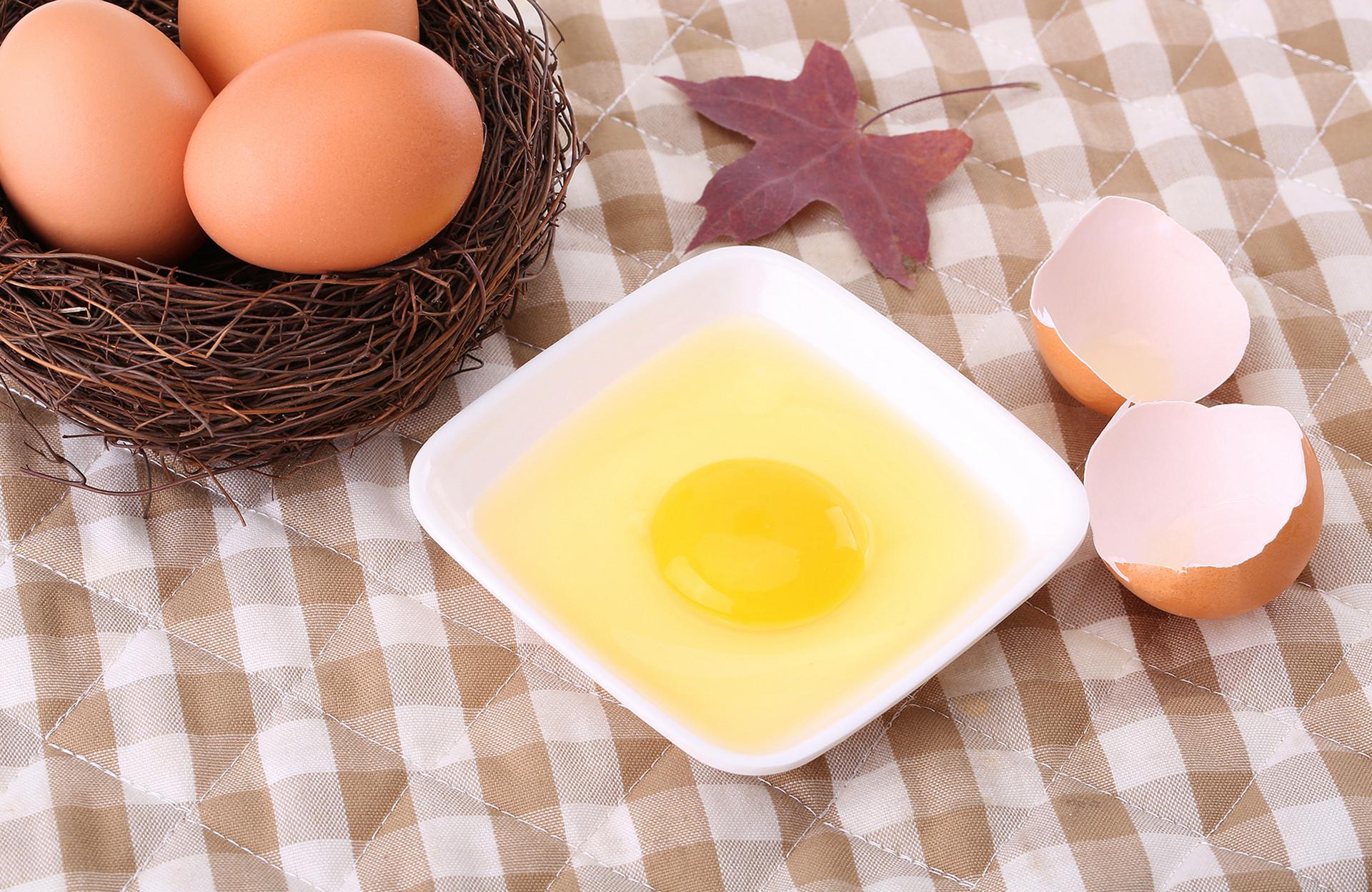如何快速将蛋清和蛋黄分离