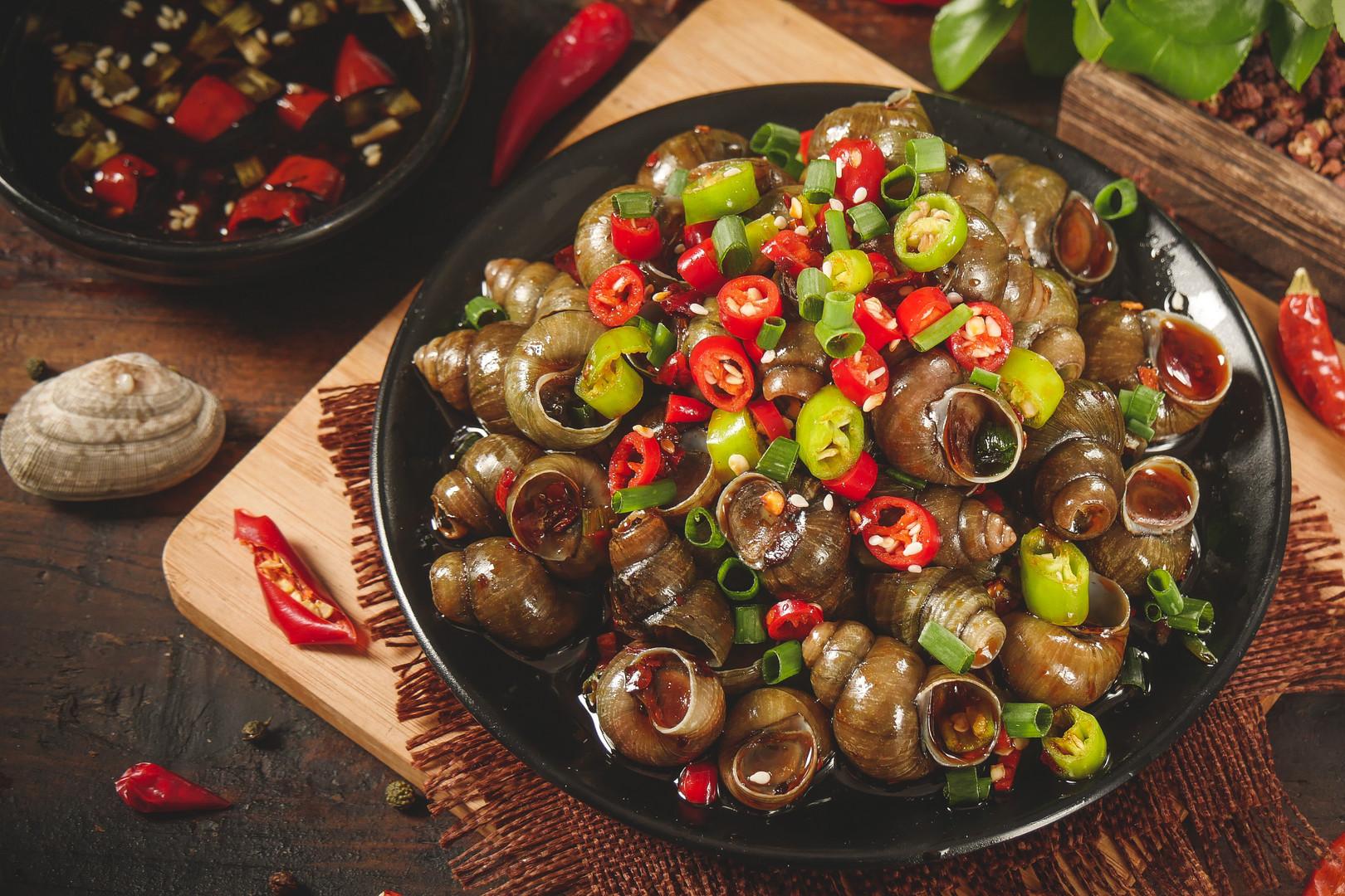 田螺放盐泡会死掉吗