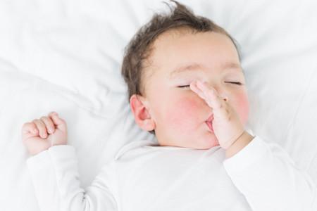 如何区分疱疹性咽颊炎和口腔溃疡