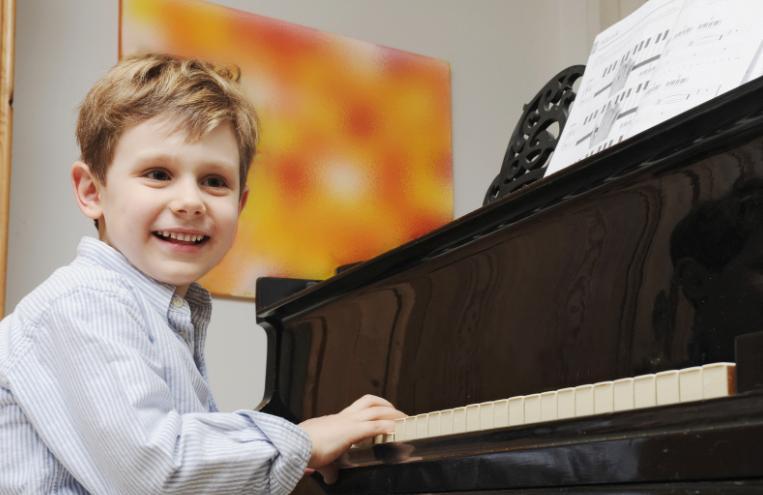 孩子抵触学钢琴怎么办
