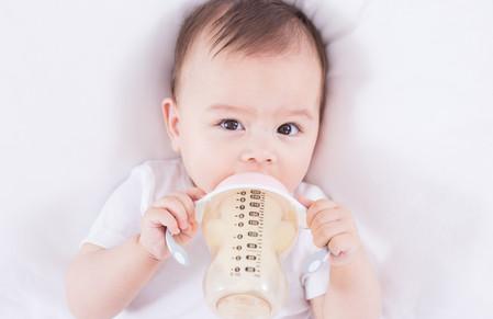 婴儿奶瓶需要每次消毒吗