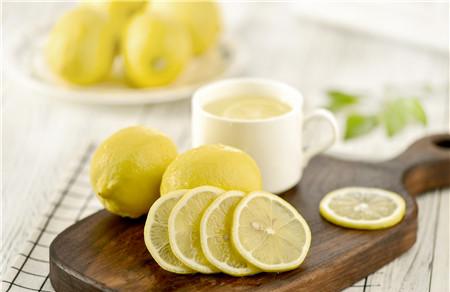 柠檬百香果蜂蜜水什么时候喝最好
